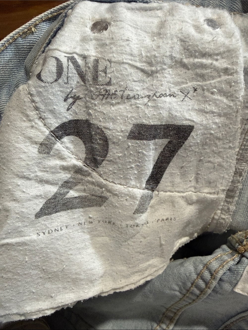 ONE by One Teaspoon Light Wash Distressed Denim Jeans Size 27 - Picture 13 of 13